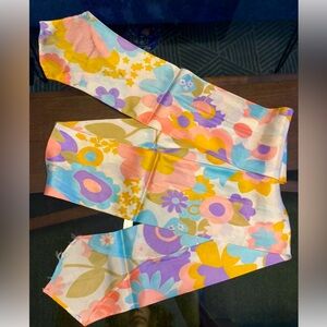 Mod poly satin vintage floral twilly scarf